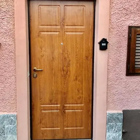 Casa Carolina Ground Floor 2-4 Sleeps Διαμέρισμα Μπελάτζιο